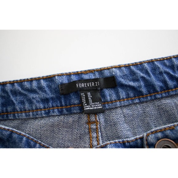 Forever 21 Med Blue Denim Cut Off Shorts with American Flag Fabric Patches, 30 - Picture 7 of 10